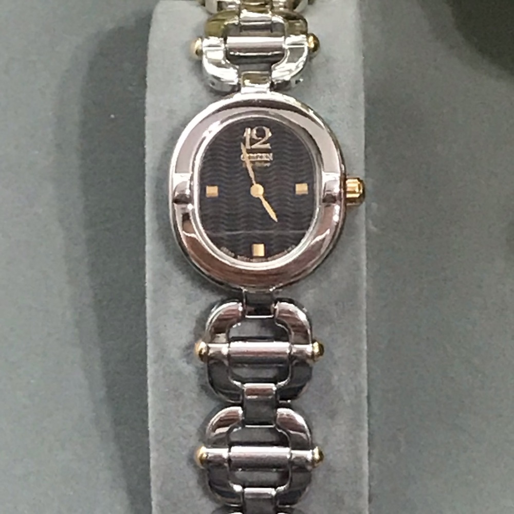 NWT Women’s Citizen Watch - Picture 2 of 8